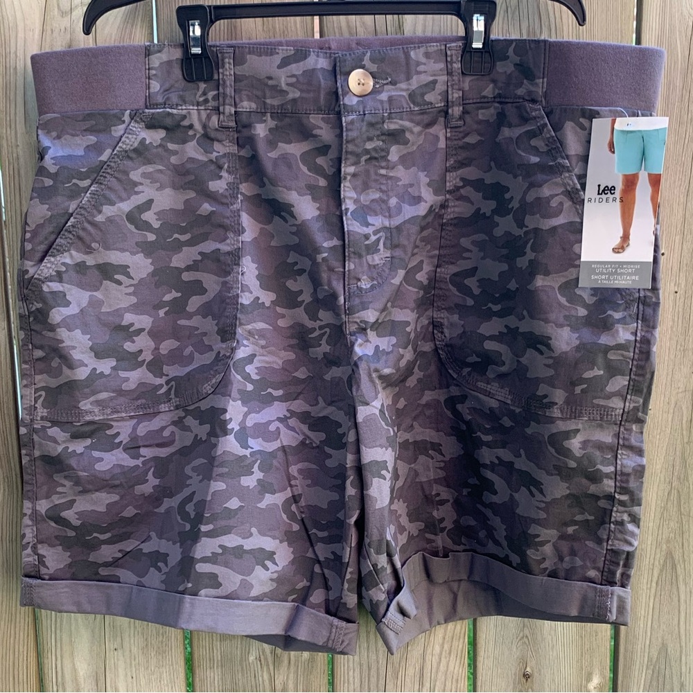 Lee Riders Grey Camo Shorts 18W NWT